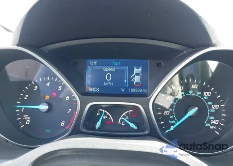 2015 Ford Escape z USA, uszkodzony, nr VIN 1FMTU0G90FUA81004